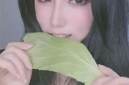 出道8年从不接吻戏被称最干净女演员的她凭啥让大导演抢着捧