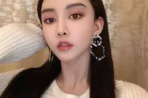 从‘南艺校花’到被封杀：刘露的堕落史与娱乐圈警示